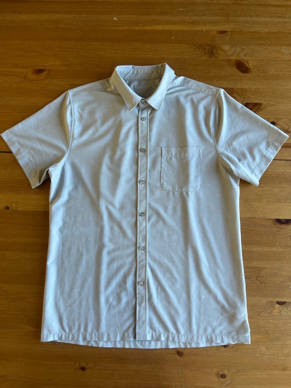 Vuori Men’s Short Sleeve Button Shirt